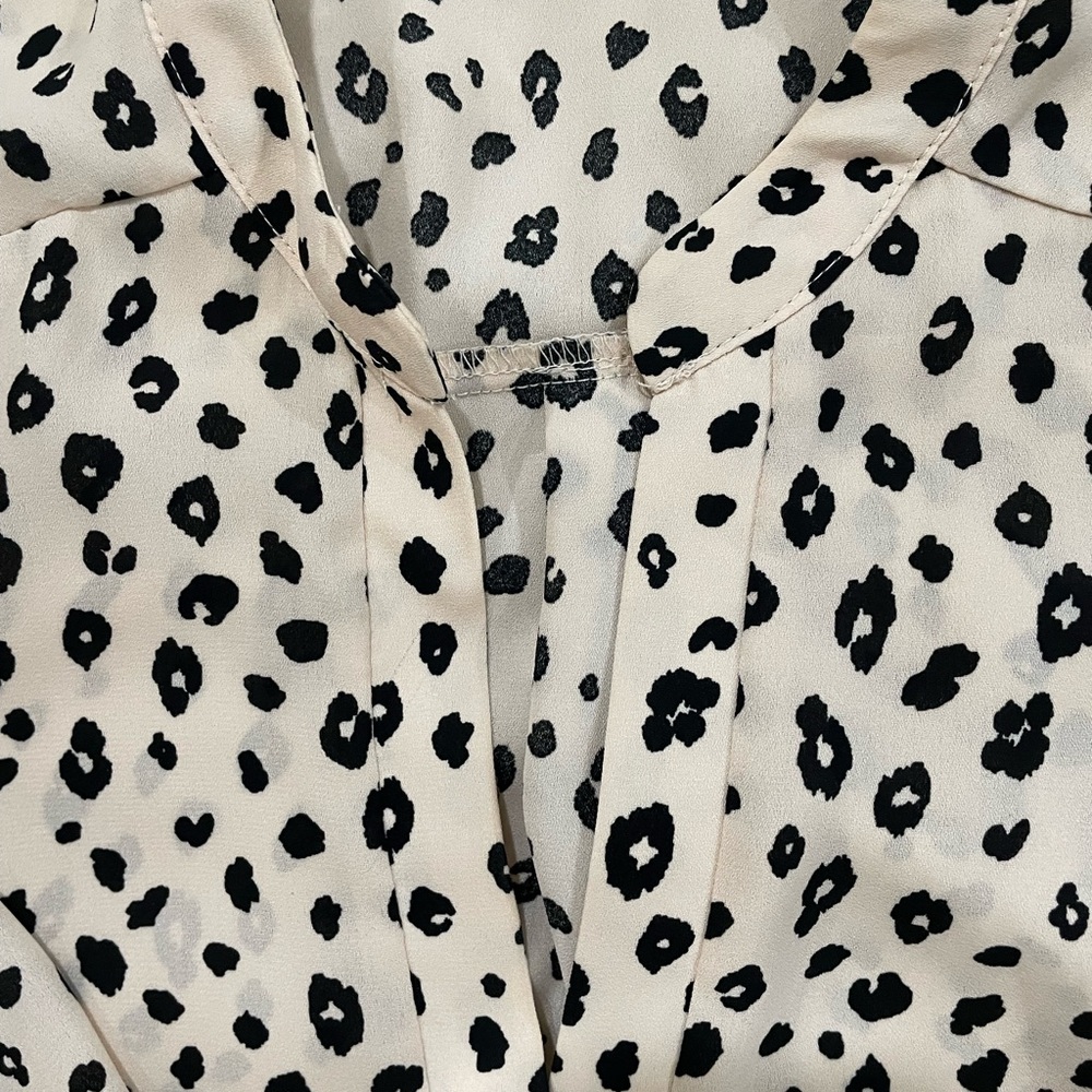 Lush Warren Split Neck Blouse Medium - image 6